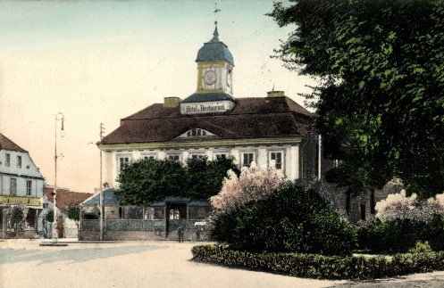 Postkartenansicht mit Blick auf den Luisenplatz und Hotel Eilers, Foto: Bildarchiv H. Ganschow