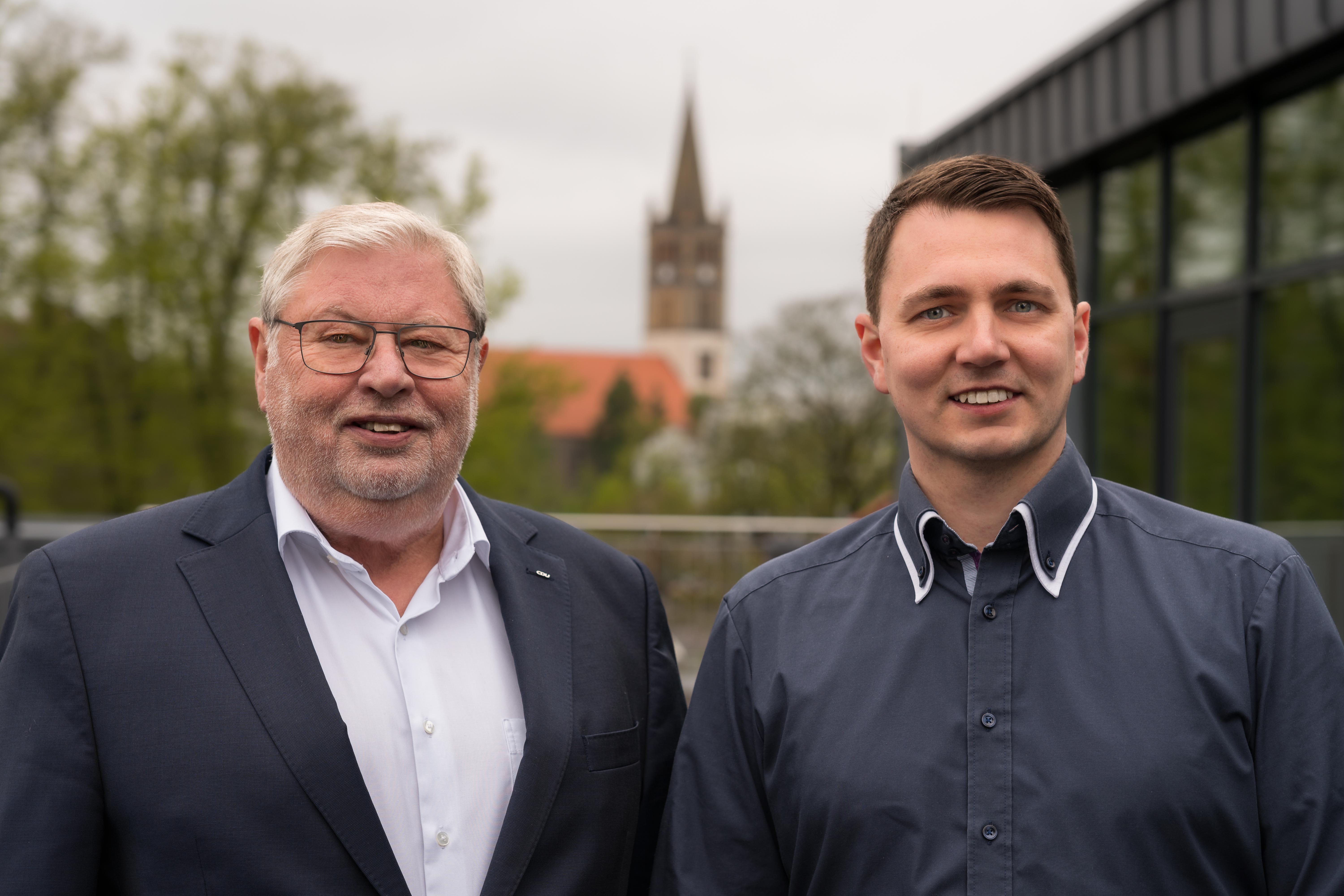 Christian Howe (r.) und Werner Mundt (l.) fhren knftig die CDU-Fraktion in Oranienburg, Foto: Andreas Herz