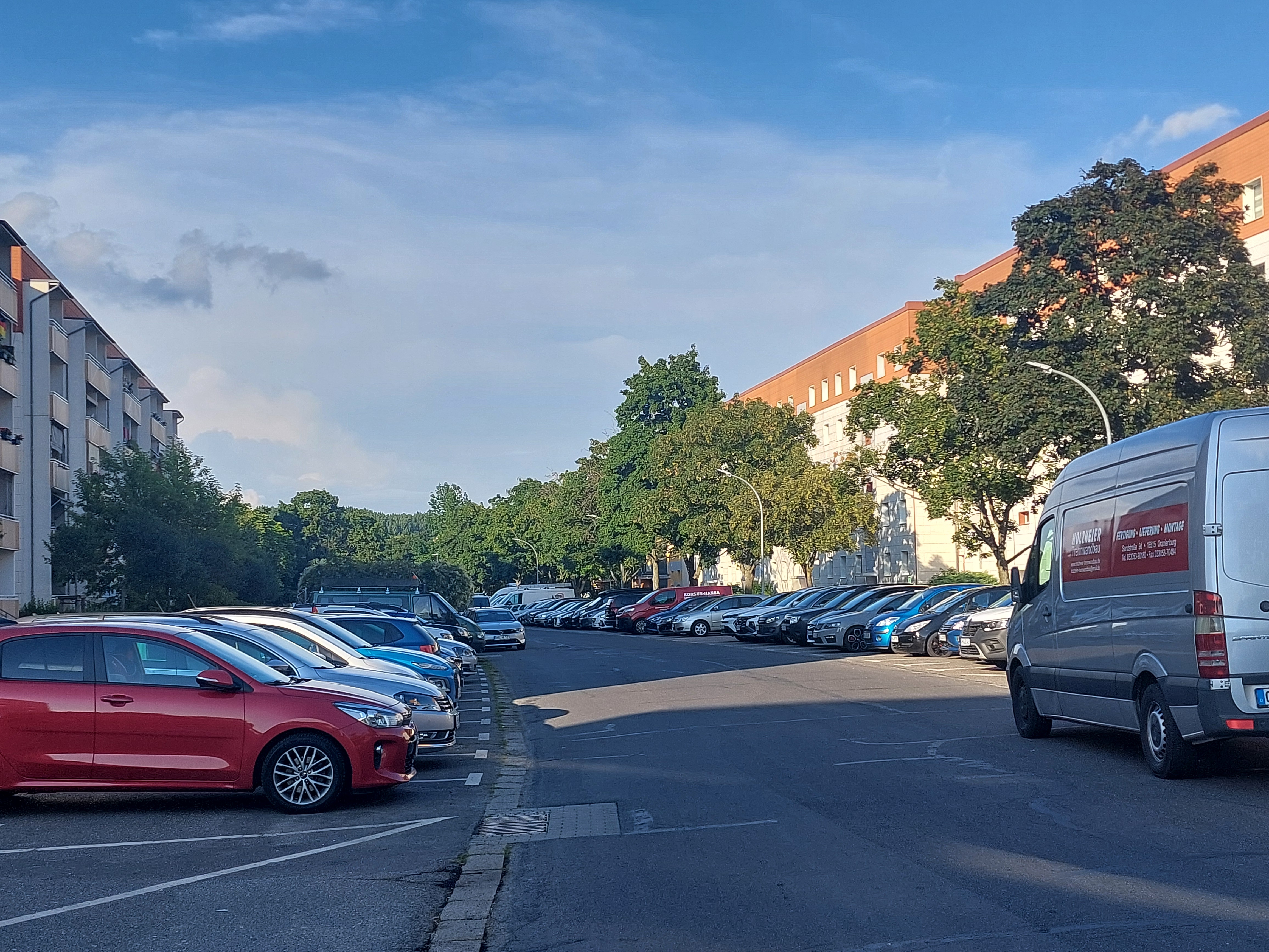 Ca. 100 Parkplätze sollten nach den Plänen der Stadt wegfallen, Foto: Christian Howe Ca. 100 Parkplätze sollten nach den Plänen der Stadt wegfallen, Foto: Christian Howe